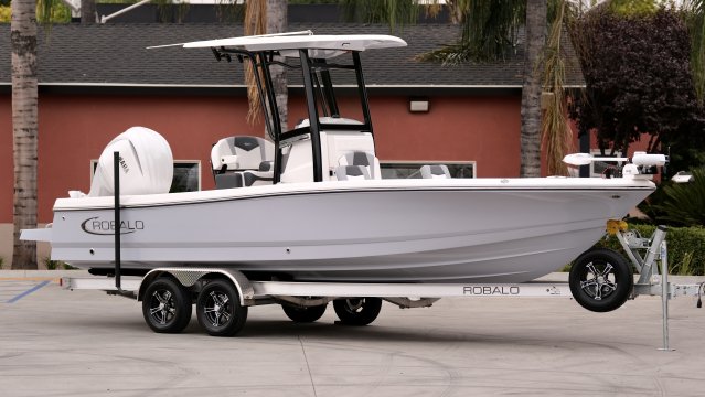 New 2024  powered Robalo Boat for sale